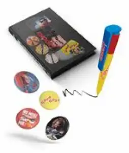 Set Chucky VHS Libreta + Bolígrafo + 4 pins